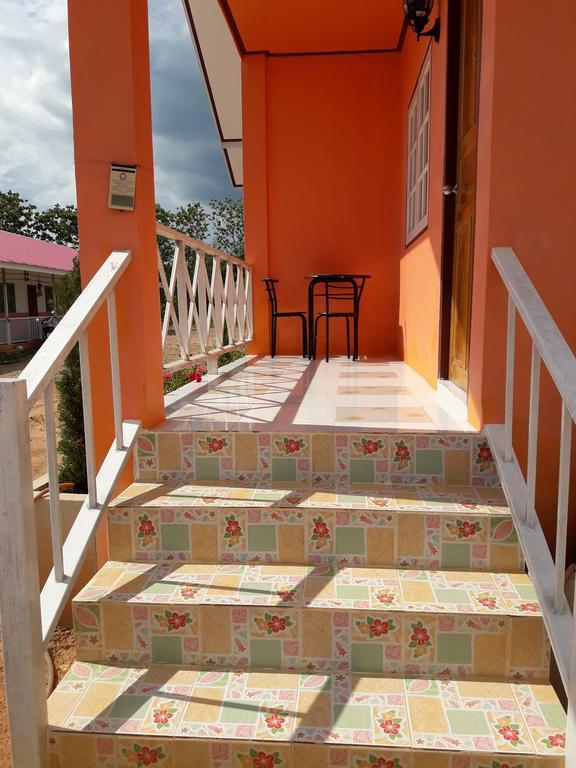 Chanakarn Guesthouse Sangkhla Buri Ngoại thất bức ảnh